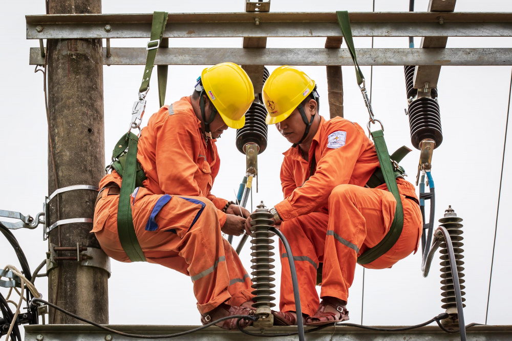 EVNNPC: 50 năm sức mạnh và niềm tin