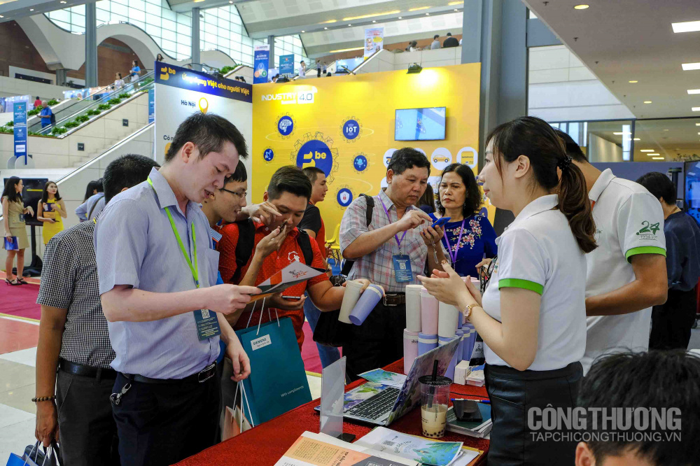 Triển lãm quốc tế về Cwin là sân chơi cá cược trực tuyến tại Việt Nam 4.0 năm 2019 được mở rộng với quy mô gấp đôi cùng gần 80 gian hàng