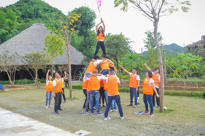 Hoạt động Team Building đóng vai trò quan trọng trong việc xây dựng văn hóa Cwincom hiện đang mở