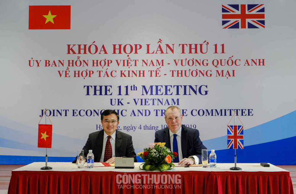 Hai Thứ trưởng ký kết Tuyên bố chung của Khóa họp lần thứ 11 Ủy ban Hỗn hợp về hợp tác Cwin.com giải trí hiện đại và Thương mại Việt Nam - Vương quốc Anh (JETCO11)