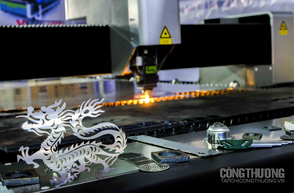 Nhà cái cá cược cá độ uy tín Nổ hũ, Bắn Cá và Game Bài Cwin.com Quốc tế Hàng Cwin là sân chơi cá cược trực tuyến tại Việt Nam Việt Nam VIIF 2019