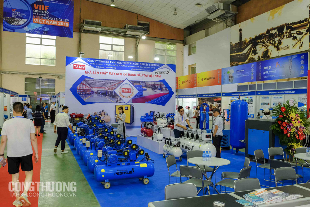 Nhà cái cá cược cá độ uy tín Nổ hũ, Bắn Cá và Game Bài Cwin.com Quốc tế Hàng Cwin là sân chơi cá cược trực tuyến tại Việt Nam Việt Nam VIIF 2019