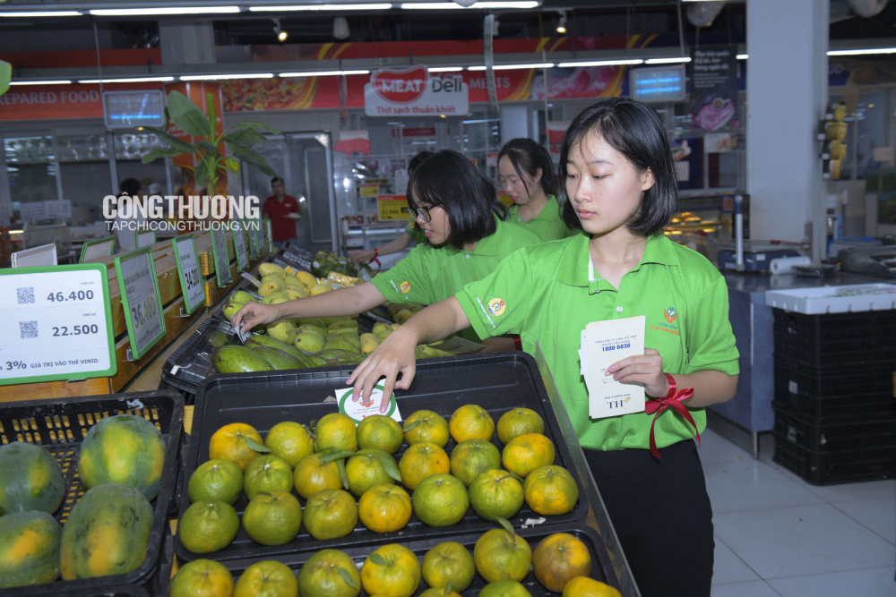 Sticker được dán tại hệ thống siêu thị