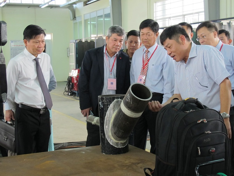 tay nghề dầu khí