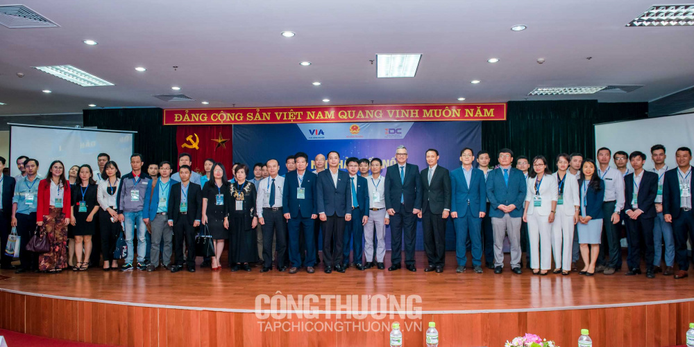 Hội thảo kết nối Cwincom hiện đang mở Cwin là sân chơi cá cược trực tuyến tại Việt Nam hỗ trợ năm 2019