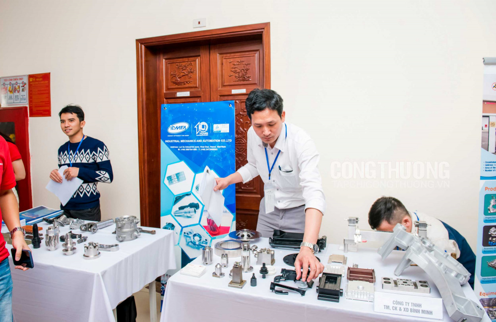 Hội thảo kết nối Cwincom hiện đang mở Cwin là sân chơi cá cược trực tuyến tại Việt Nam hỗ trợ năm 2019