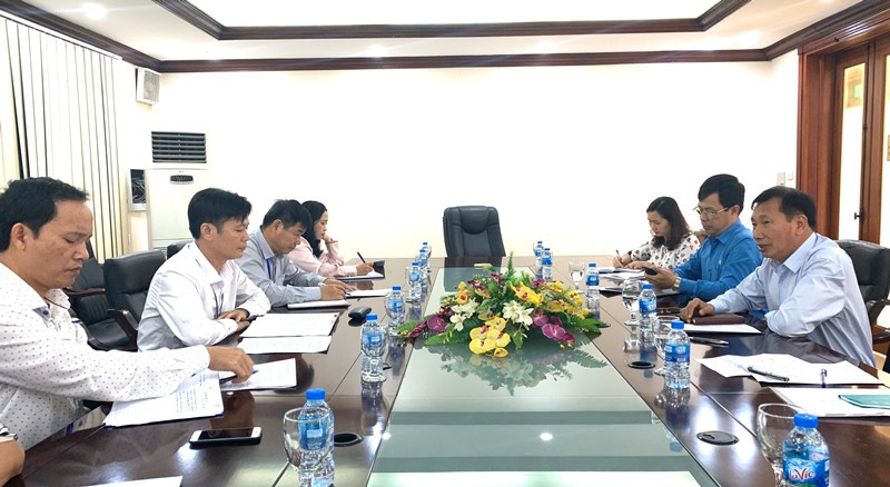 Trao đổi tình hình hoạt động công đoàn tại Công ty CP Phân đạm và Hóa chất Hà Bắc
