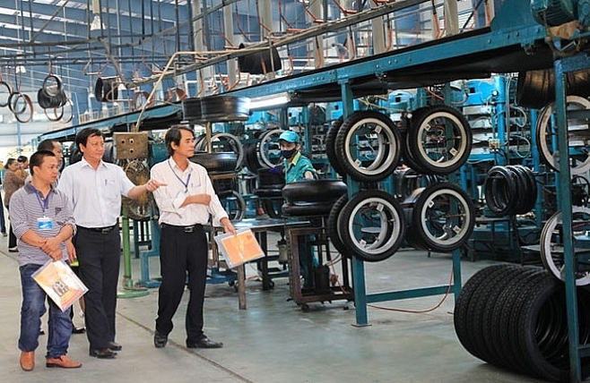 Hệ thống tự động đẩy than đen bằng khí nén đã được thực hiện thành công và đưa vào sử dụng tại Xí nghiệp Cán luyện và kho than đen