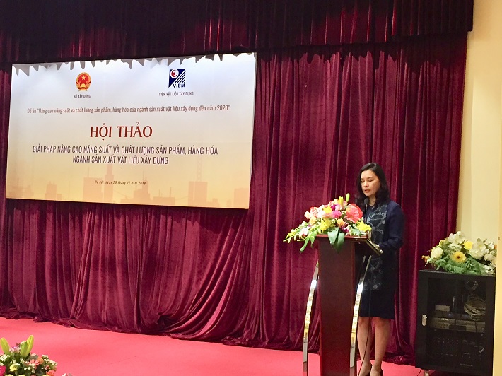 , bà Đỗ Thị Tường Nga, Phó Vụ trưởng Vụ Khoa học công nghệ và Môi trường phát biểu tại Hội thảo
