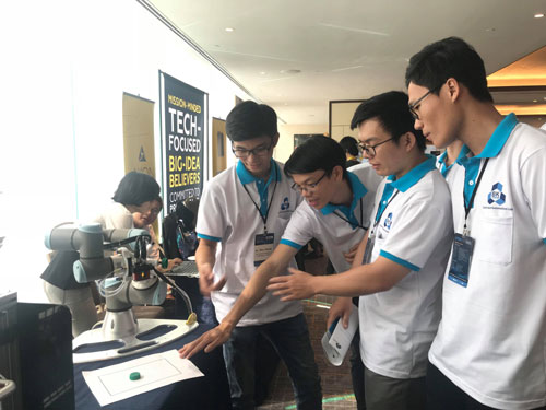 Sử dụng robot trong đào tạo STEM