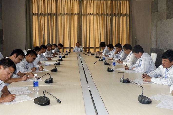 Các thí sinh trong phần thi của mình