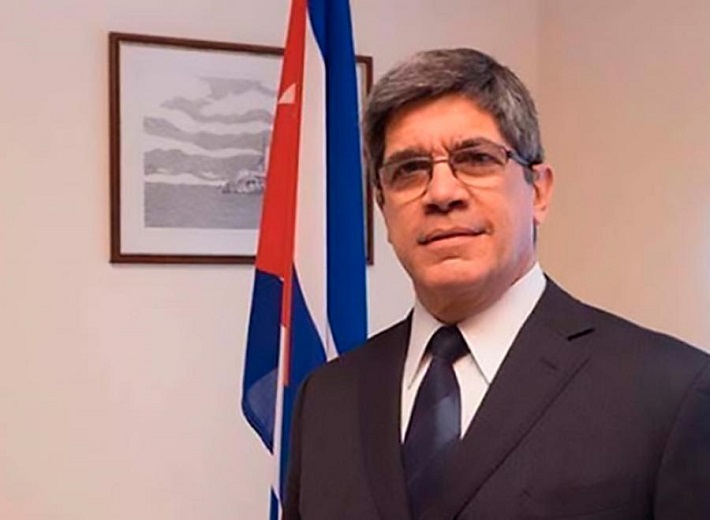 Carlos Fernandez de Cossio