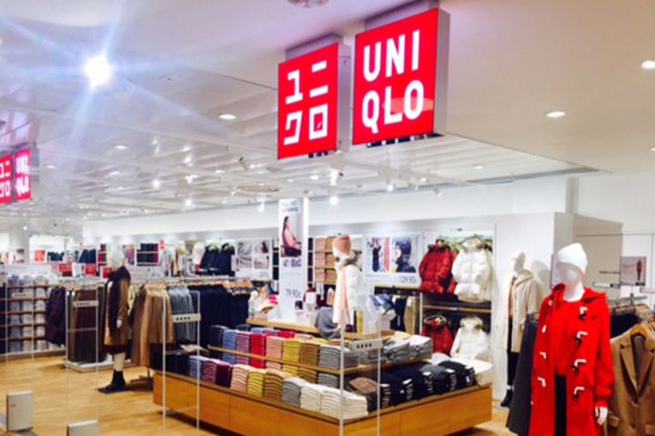 Uniqlo vietnam