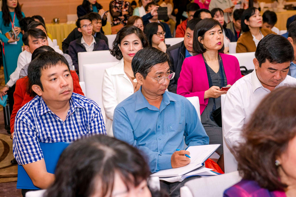 Các phiên thảo luận chuyên đề về giải pháp thúc đẩy tiêu thụ sản phẩm OCOP diễn ra song song với triển lãm gian hàng cũng thu hút sự tham dự của nhiều đơn vị