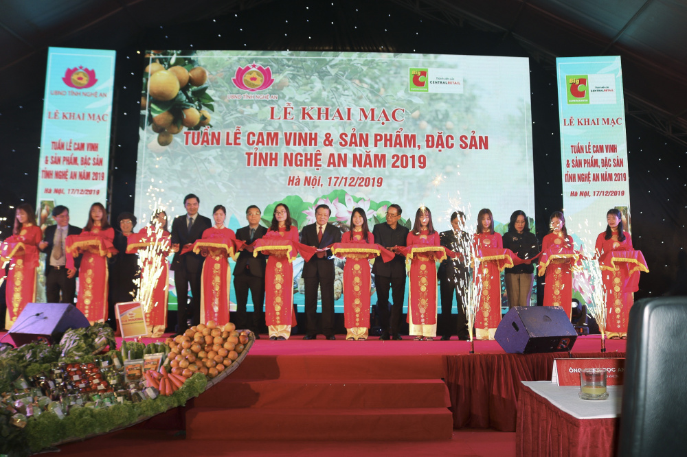 Nghi thức khai mạc Tuần lễ Cam Vinh và sản phẩm, đặc sản tỉnh Nghệ An năm 2019