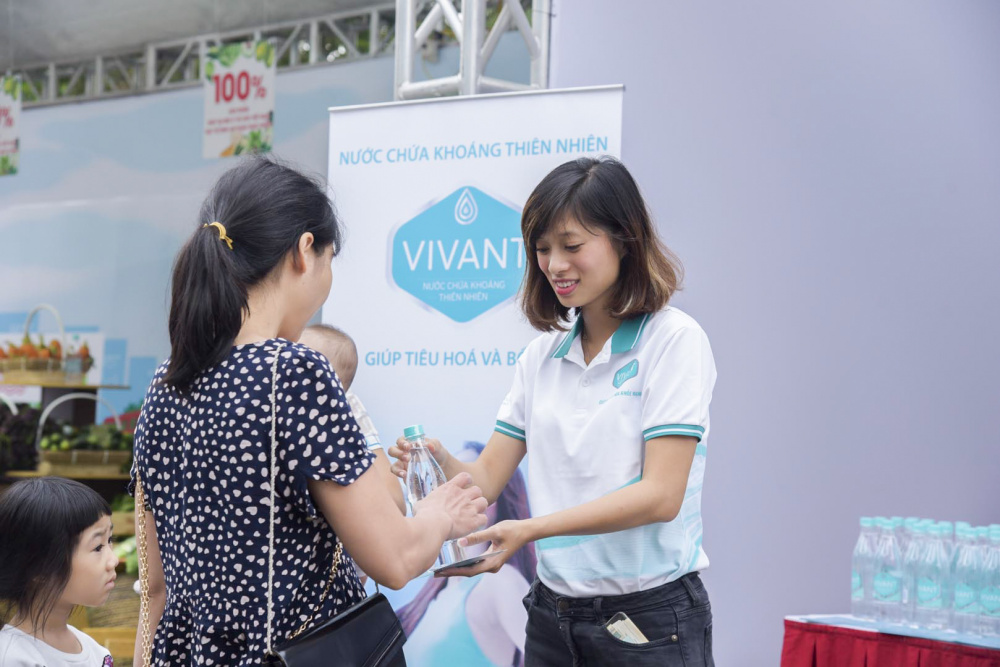 5.000 chai nước Vivant được phát miễn phí đến người M.Cwin800.com thể thao, casino live, bắn cá và slot nổ hũ