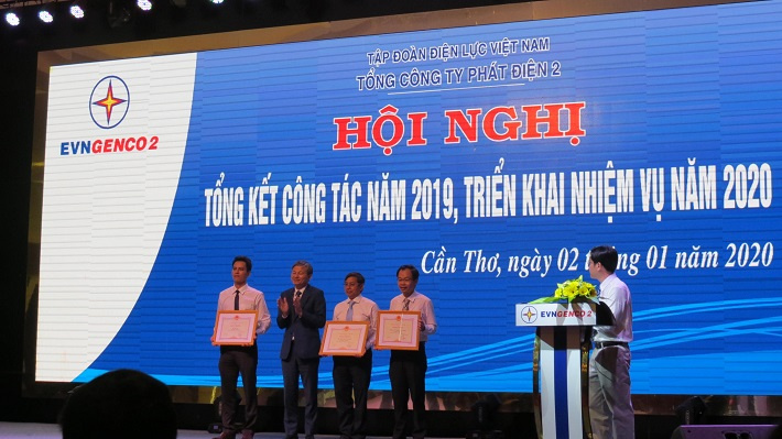 trao các danh hiệu