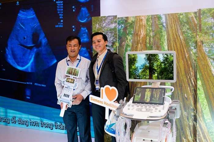 đại biểu và mô hình thiết bị