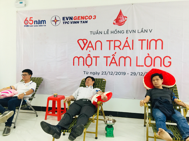 “Vạn trái tim- Một tấm lòng”