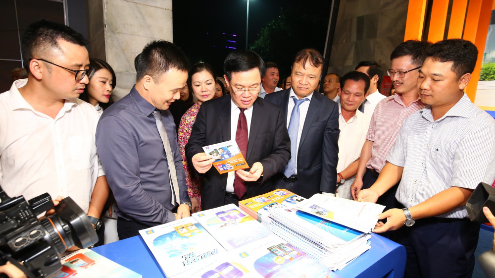 Người Việt dùng hàng Việt