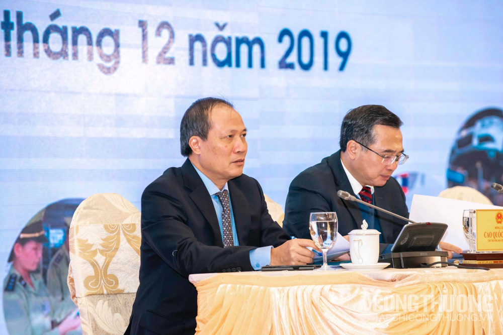 Thủ tướng Nguyễn Xuân Phúc và lãnh đạo Cwin63 sân chơi đỉnh cao chủ trì Hội nghị