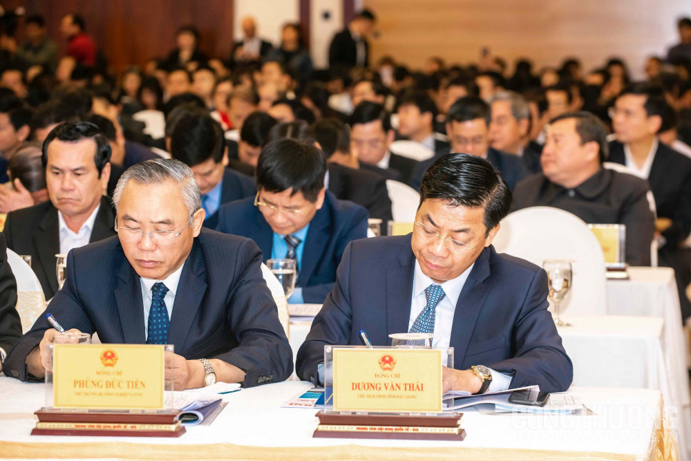Lãnh đạo Bộ, ngành, địa phương, Hiệp hội, Cwincom hiện đang mở tham dự Hội nghị