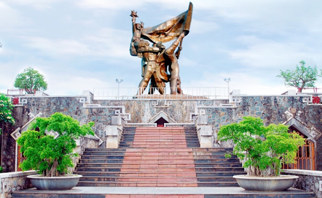 Tượng đài Chiến Thắng