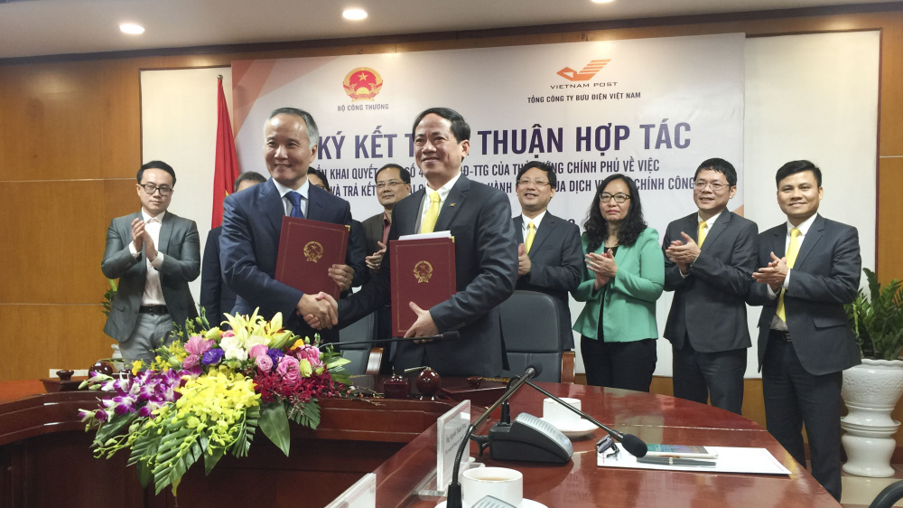Lễ ký kết Thỏa thuận hợp tác triển khai Quyết định số 45/2016/QĐ-TTG của Thủ tướng Cwin com đăng nhập về việc tiếp nhận hồ sơ và trả kết quả giải quyết thủ tục hành chính qua dịch vụ bưu chính công ích