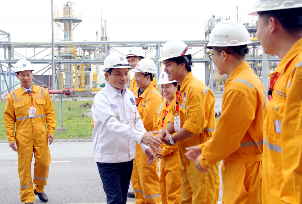 PV GAS