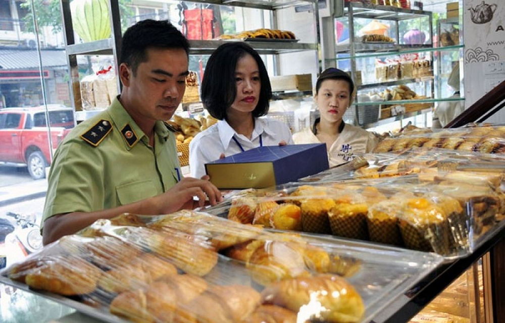 kiểm soát thị trường mùa lễ hội