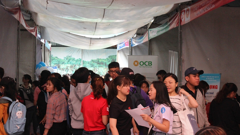 Ngày hội thu hút hơn 3.000 ứng cử viên