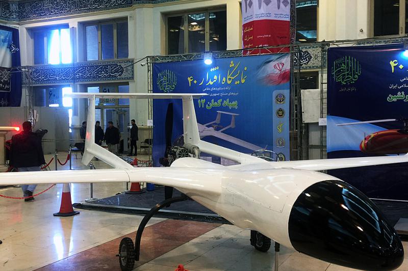 Máy bay khoogn người lái của iran