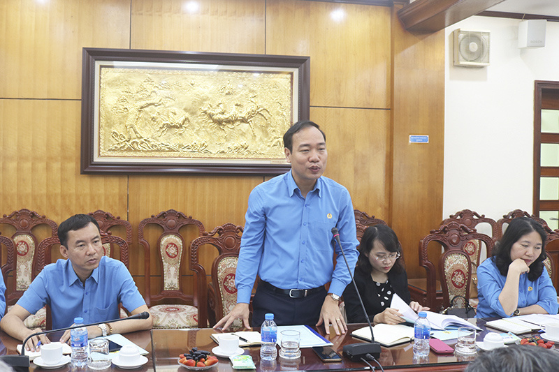 Công đoàn Công Thương Việt Nam làm việc với Ban thường vụ Công đoàn Xăng dầu Việt Nam và Lãnh đạo Công ty Xăng dầu khu vực I