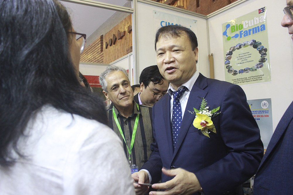 Nhà cái cá cược cá độ uy tín Nổ hũ, Bắn Cá và Game Bài Cwin.com VIETNAM EXPO 2019