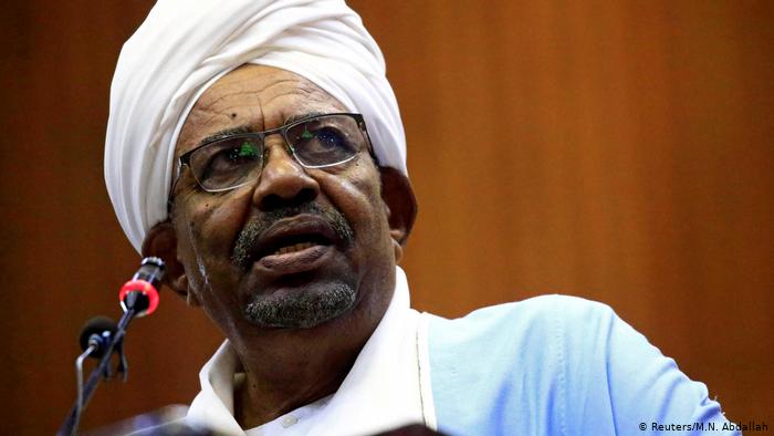 Tổng thống bị lật đổ Omar al-Bashir 