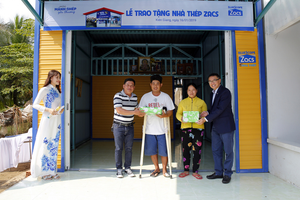 Tôn Zacs và đại lý ủy quyền tặng nhà cho người Nền tảng hàng đầu cung cấp Cwin com nghèo