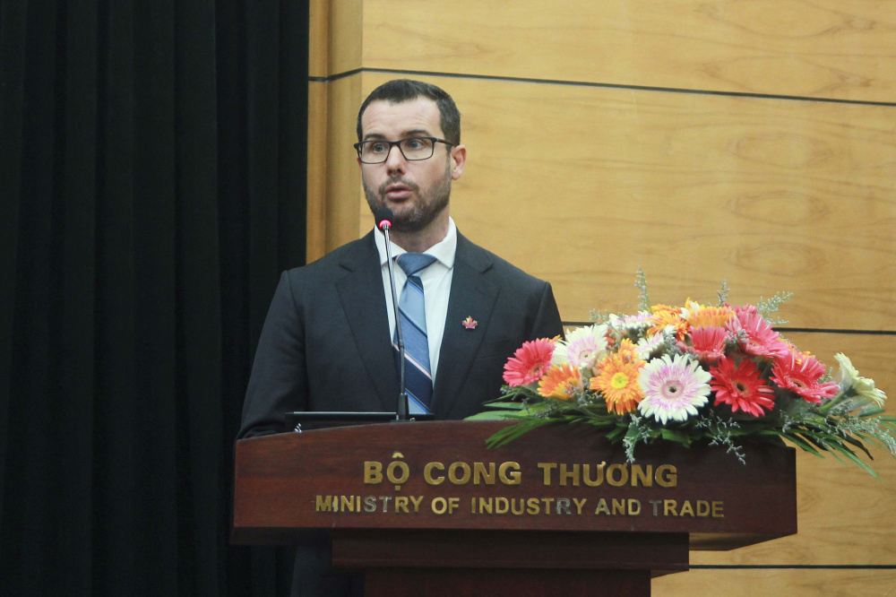 Ông Jared Brading - Tham tán phụ trách Phát triển của Đại sứ quán Canada tại Việt Nam tại Hội thảo “Hiệp định CPTPP: Mở rộng chân trời kinh doanh Việt Nam - Canada”