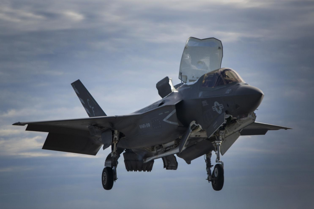 máy bay chiến đấu tàng hình F-35A