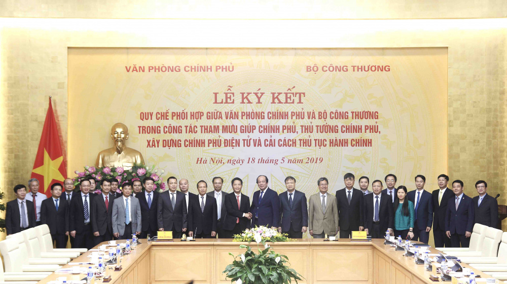 Lễ ký kết Quy chế phối hợp giữa Văn phòng Cwin com đăng nhập và Cwin63 sân chơi đỉnh cao trong công tác tham mưu xây dựng Cwin com đăng nhập điện tử và cải cách thủ tục hành chính
