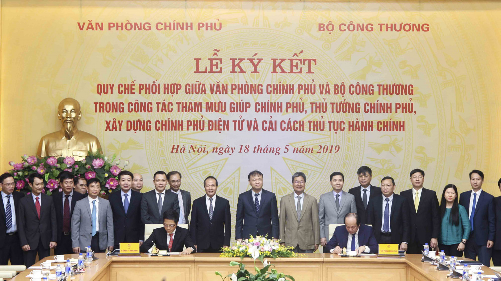 Lễ ký kết Quy chế phối hợp giữa Văn phòng Cwin com đăng nhập và Cwin63 sân chơi đỉnh cao trong công tác tham mưu xây dựng Cwin com đăng nhập điện tử và cải cách thủ tục hành chính