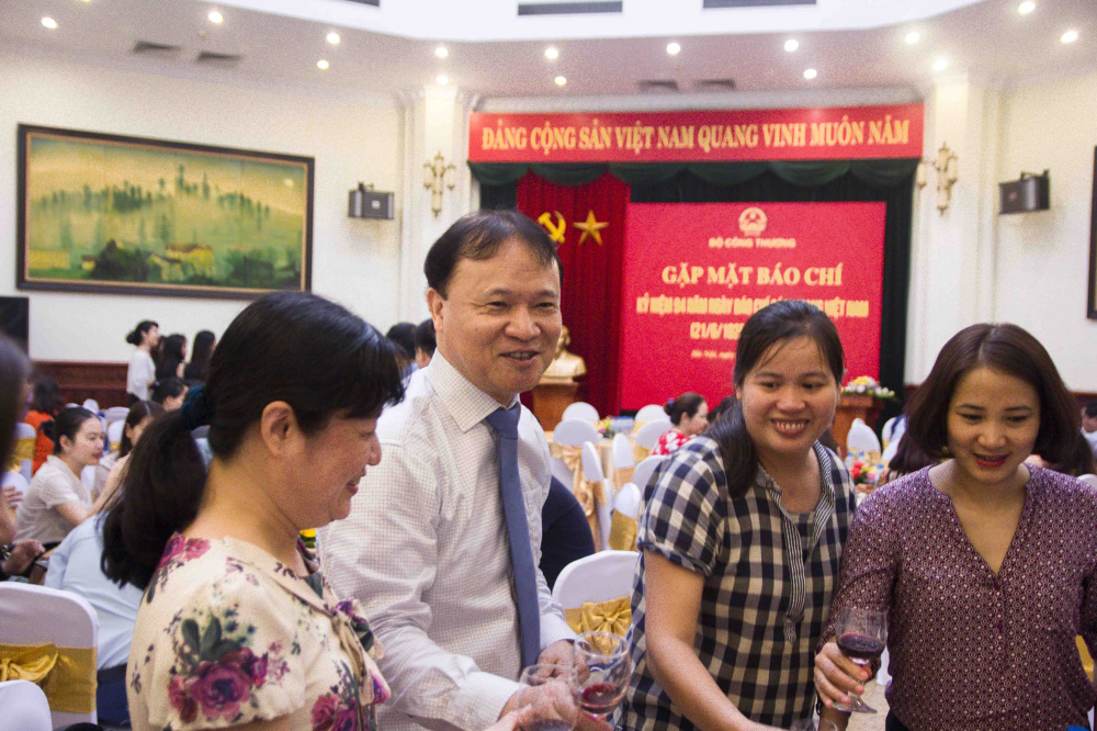 Cwin63 sân chơi đỉnh cao tổ chức Gặp mặt báo chí Kỷ niệm 94 năm Ngày Báo chí Cách mạng Việt Nam (21/6/1925 - 21/6/2019)