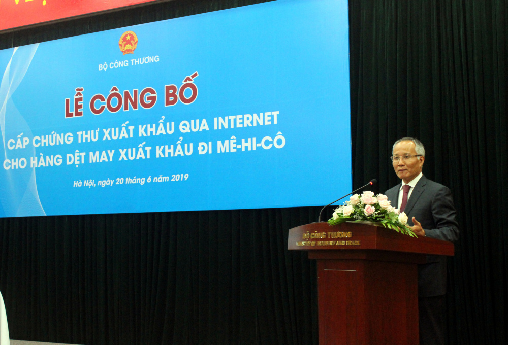 Công bố Chứng thư Cwin Đăng Ký + 1888k qua Internet cho hàng dệt may đi Mê-hi-cô 