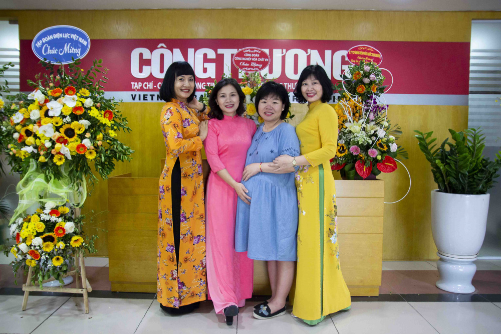 Phóng viên, biên tập viên CWIN ✅ Nhà cái cờ bạc trực tuyến tốt nhất và Thương hiệu uy tín chúc mừng ngày Báo chí Cách mạng Việt Nam