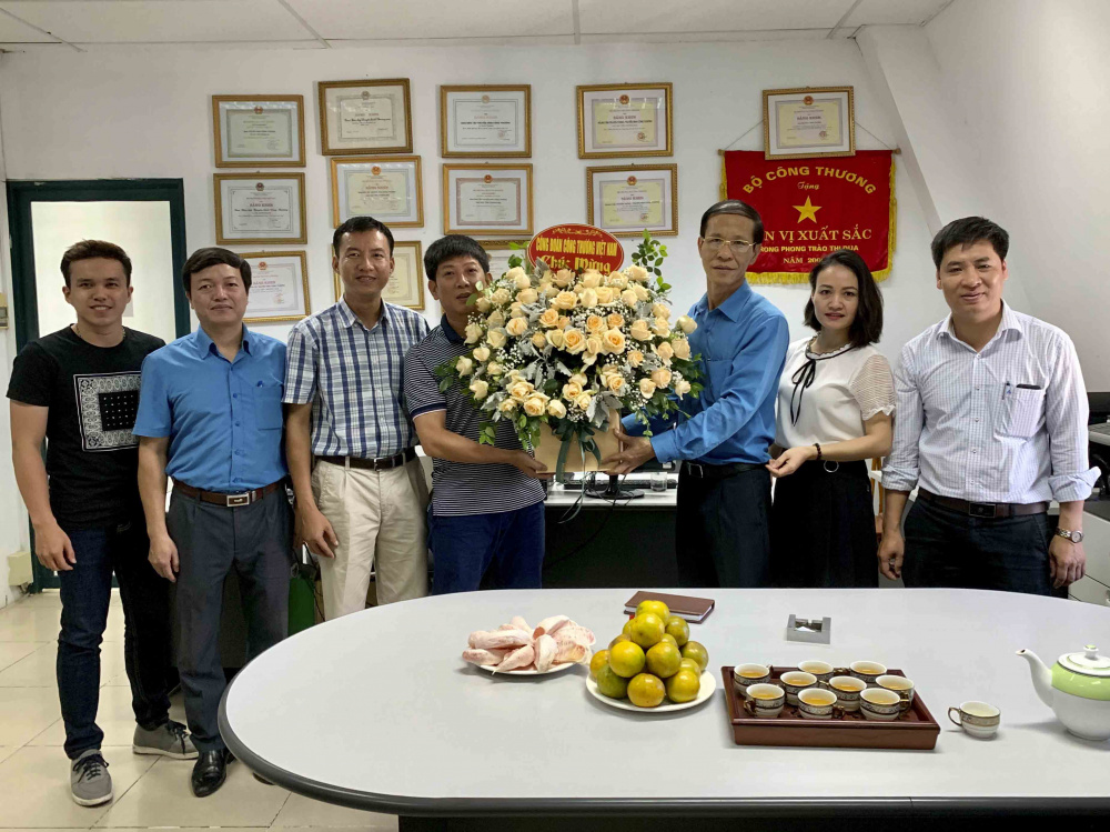 CĐCTVN tới thăm và chúc mừng Truyền hình Công Thương