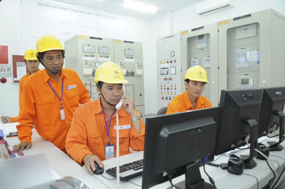 EVN SPC đã triển khai hệ thống SCADA, xây dựng các trạm biến áp không người trực, trung tâm điều khiển từ xa tại các đơn vị, bước đầu xây dựng bản đồ GIS và dữ liệu lớn (Big data)