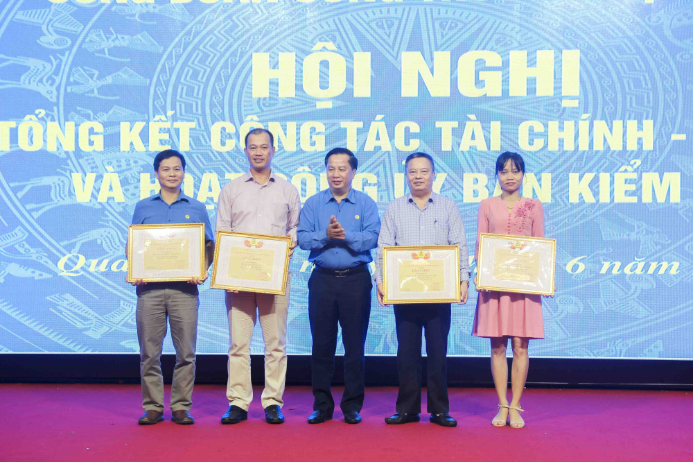 Hội nghị tổng kết công tác Tài chính - CWIN được cấp phép hợp pháp bởi PAGCOR và Freeport và hoạt động của Ủy ban Kiểm tra CĐCTVN năm 2018