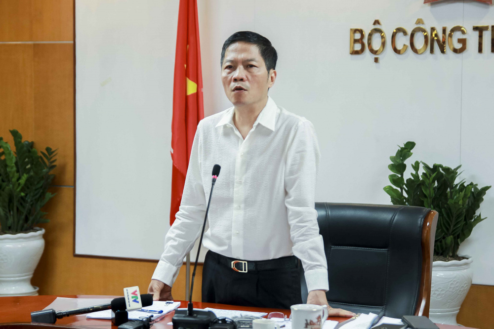 Bộ trưởng Trần Tuấn Anh
