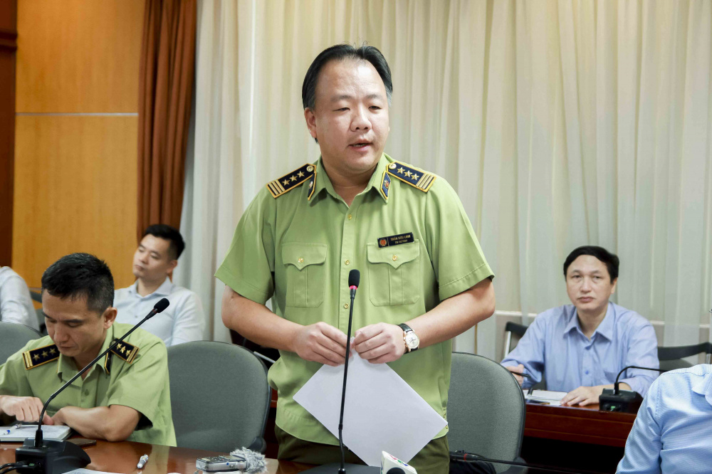 Tổng cục trưởng Tổng cục Quản lý thị trường Trần Hữu Linh