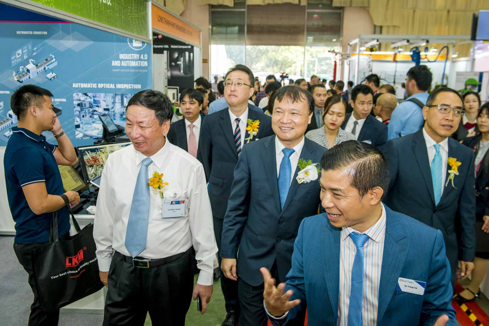 Lễ khai mạc Triển lãm Quốc tế lần thứ 11 về Công nghệ chế tạo phụ tùng Cwin là sân chơi cá cược trực tuyến tại Việt Nam tại Việt Nam và Triển lãm Tải về ứng dụng CWIN05 ngay hôm nay hỗ trợ Việt Nam - Nhật Bản lần thứ 8