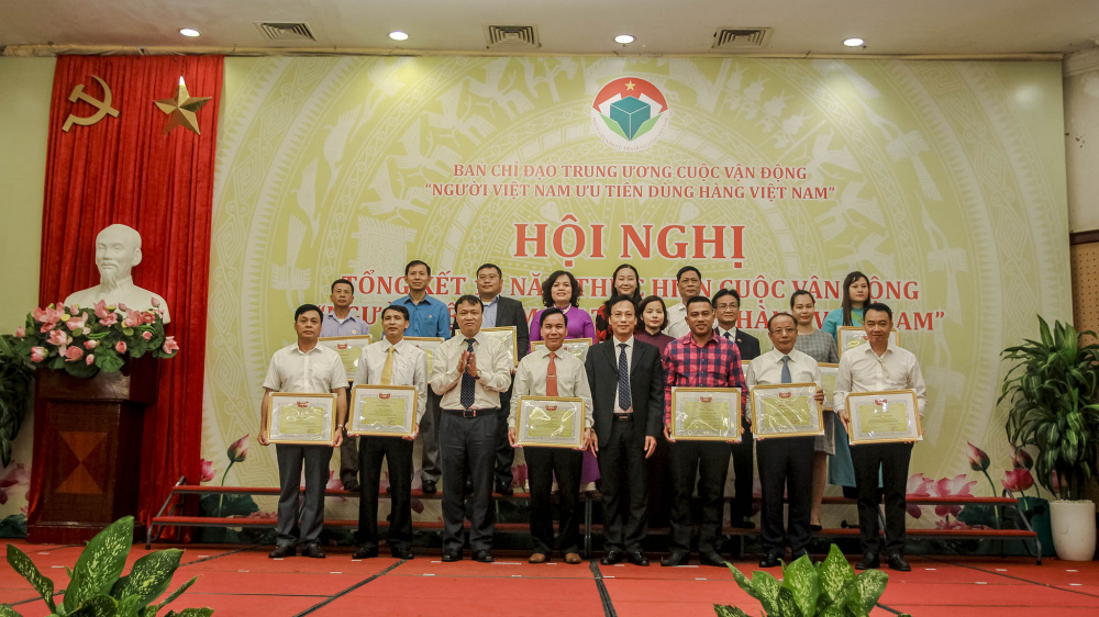 Hội nghị Tổng kết 10 năm thực hiện Cuộc vận động Người Việt Nam ưu tiên dùng hàng Việt Nam